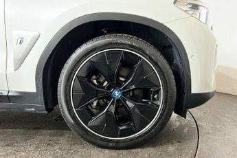 BMW IX3 80kWh Premier Edition SUV 5dr Electric Auto (286 ps) 1 Previous 