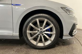 VOLKSWAGEN PASSAT 1.4 TSI 13kWh GTE Advance Estate 5dr Petrol Plug-in Hybrid DSG E
