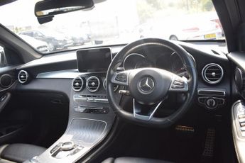 MERCEDES-BENZ GLC 2.1 GLC220d AMG Line (Premium) SUV 5dr Diesel G-Tronic+ 4MATIC E