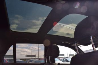 MERCEDES-BENZ GLC 2.1 GLC220d AMG Line (Premium) SUV 5dr Diesel G-Tronic+ 4MATIC E