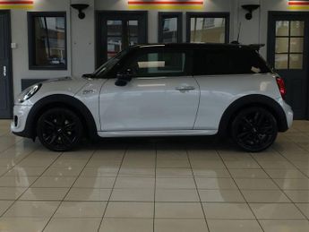MINI HATCH 2.0 Cooper S Hatchback 3dr Petrol Steptronic Euro 6 (s/s) (192 p
