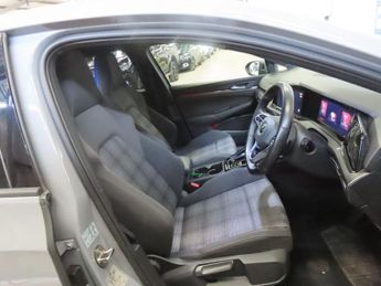 VOLKSWAGEN GOLF 1.4 TSI 13kWh GTE Hatchback 5dr Petrol Plug-in Hybrid DSG Euro 6