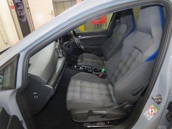 VOLKSWAGEN GOLF 1.4 TSI 13kWh GTE Hatchback 5dr Petrol Plug-in Hybrid DSG Euro 6
