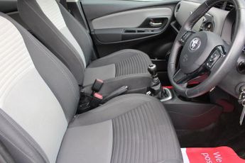 TOYOTA YARIS 1.5 VVT-i Icon Tech Hatchback 5dr Petrol Manual Euro 6 (111 ps)