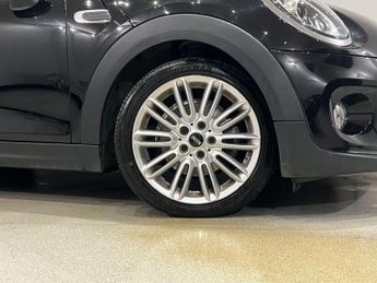 MINI HATCH 1.5 Cooper Hatchback 5dr Petrol Steptronic Euro 6 (s/s) (136 ps)