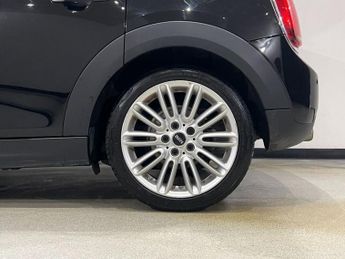 MINI HATCH 1.5 Cooper Hatchback 5dr Petrol Steptronic Euro 6 (s/s) (136 ps)