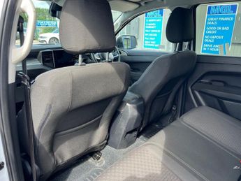 VOLKSWAGEN AMAROK 2.0 TDI Life Pickup Double Cab 4dr Diesel Auto 4Motion Euro 6 (s