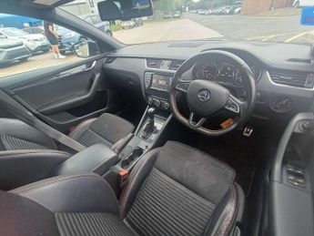 SKODA OCTAVIA 2.0 TDI vRS Estate 5dr Diesel DSG Euro 6 (s/s) (SNav) (184 ps)