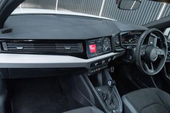 AUDI A1 1.0 TFSI 30 S line Sportback 5dr Petrol S Tronic Euro 6 (s/s) (1