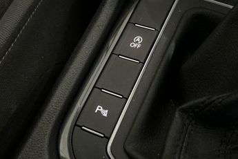 VOLKSWAGEN TIGUAN 1.4 TSI SE Navigation SUV 5dr Petrol DSG 4Motion Euro 6 (s/s) (1