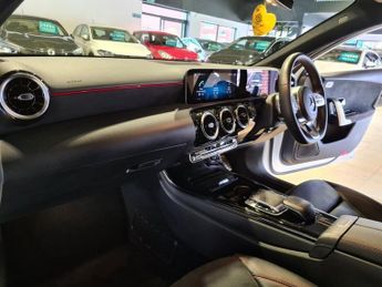 MERCEDES-BENZ A-CLASS 1.3 A200 AMG Line (Executive) Hatchback 5dr Petrol 7G-DCT Euro 6