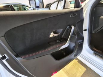 MERCEDES-BENZ A-CLASS 1.3 A200 AMG Line (Executive) Hatchback 5dr Petrol 7G-DCT Euro 6