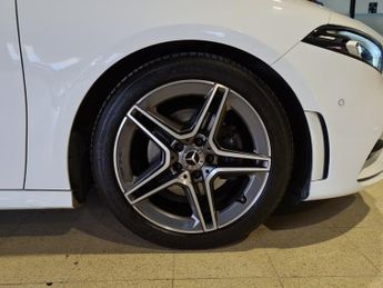 MERCEDES-BENZ A-CLASS 1.3 A200 AMG Line (Executive) Hatchback 5dr Petrol 7G-DCT Euro 6