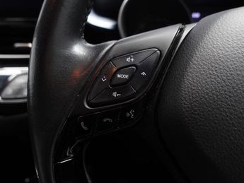 TOYOTA C-HR 1.8 VVT-h Design SUV 5dr Petrol Hybrid CVT Euro 6 (s/s) (122 ps)