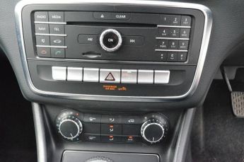 MERCEDES-BENZ GLA 1.6 GLA180 Urban Edition SUV 5dr Petrol Manual Euro 6 (s/s) (122