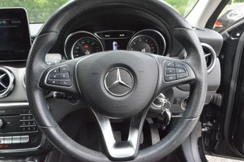 MERCEDES-BENZ GLA 1.6 GLA180 Urban Edition SUV 5dr Petrol Manual Euro 6 (s/s) (122
