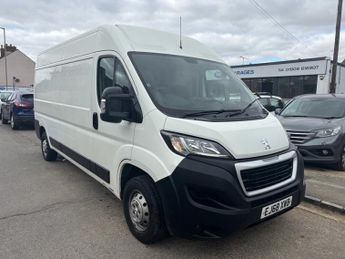 Peugeot Boxer 2.0 BlueHDi 335 Professional Panel Van 5dr Diesel Manual L3 H2 E