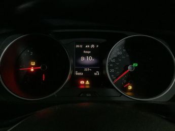 VOLKSWAGEN TIGUAN 2.0 TDI SE Navigation SUV 5dr Diesel DSG 4Motion Euro 6 (s/s) (1