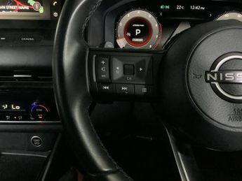 NISSAN QASHQAI 1.3 DIG-T MHEV N-Connecta SUV 5dr Petrol Hybrid XTRON Euro 6 (s/