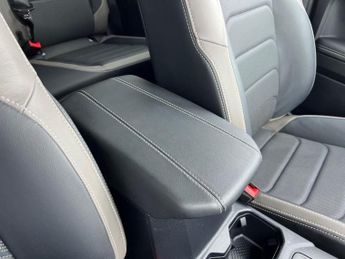 VOLKSWAGEN AMAROK 2.0 TDI Style Pickup Double Cab 4dr Diesel Auto 4Motion Euro 6 (