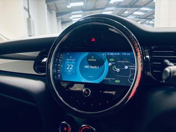 MINI Electric Hatch Cooper SE 32.6kWh Level 1 Hatchback 3dr Electric Auto (184 ps)