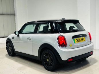 MINI Electric Hatch Cooper SE 32.6kWh Level 1 Hatchback 3dr Electric Auto (184 ps)