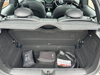 MINI Electric Hatch Cooper SE 32.6kWh Level 3 Hatchback 3dr Electric Auto (184 ps)
