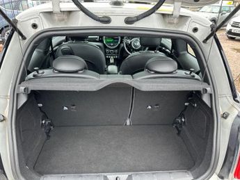MINI Electric Hatch Cooper SE 32.6kWh Level 3 Hatchback 3dr Electric Auto (184 ps)
