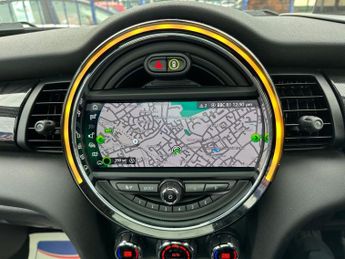 MINI Electric Hatch Cooper SE 32.6kWh Level 3 Hatchback 3dr Electric Auto (184 ps)