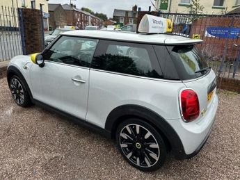 MINI Electric Hatch Cooper SE 32.6kWh Level 3 Hatchback 3dr Electric Auto (184 ps)