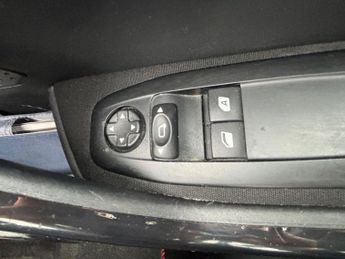 PEUGEOT 208 1.2 PureTech Active Hatchback 5dr Petrol Manual Euro 6 (s/s) (82