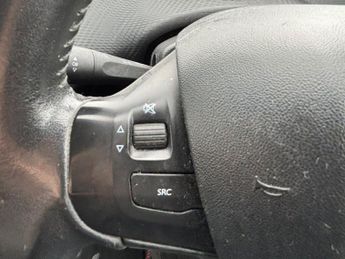 PEUGEOT 208 1.2 PureTech Active Hatchback 5dr Petrol Manual Euro 6 (s/s) (82