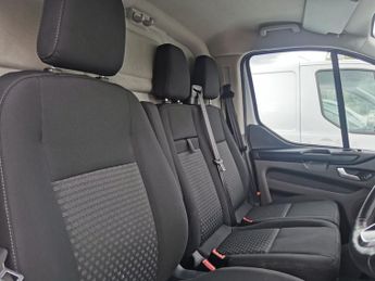 FORD TRANSIT CUSTOM 2.0 300 EcoBlue Trend Panel Van 5dr Diesel Manual L2 H1 Euro 6 (
