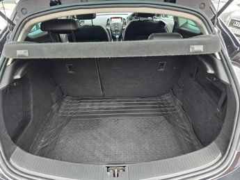 VAUXHALL ASTRA GTC 1.4i Turbo SRi Coupe 3dr Petrol Auto Euro 6 (140 ps)
