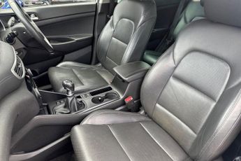 HYUNDAI TUCSON 1.6 CRDi MHEV Premium SUV 5dr Diesel Hybrid Manual Euro 6 (s/s) 