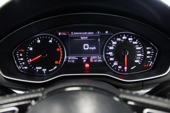 AUDI A4 2.0 TDI ultra S line Saloon 4dr Diesel S Tronic Euro 6 (s/s) (19
