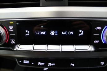 AUDI A4 2.0 TDI ultra S line Saloon 4dr Diesel S Tronic Euro 6 (s/s) (19