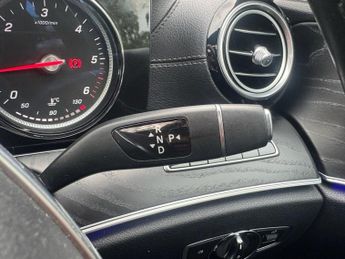 MERCEDES-BENZ E-CLASS 2.0 E200d AMG Line (Premium) Saloon 4dr Diesel G-Tronic+ Euro 6 