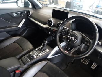 AUDI Q2 2.0 TDI 30 S line SUV 5dr Diesel S Tronic Euro 6 (s/s) (116 ps)