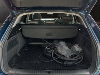AUDI E-TRON 55 Launch Edition SUV 5dr Electric Auto quattro 95kWh (408 ps)