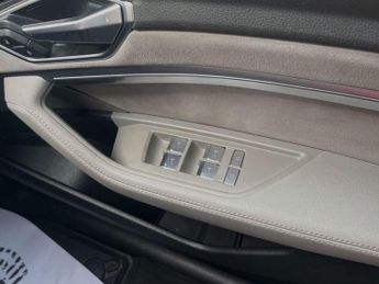 AUDI E-TRON 55 Launch Edition SUV 5dr Electric Auto quattro 95kWh (408 ps)