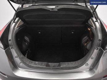 NISSAN LEAF 40kWh N-Connecta Hatchback 5dr Electric Auto (150 ps)