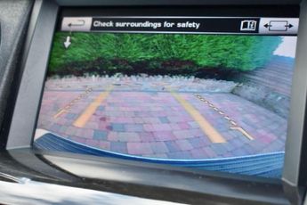LAND ROVER DISCOVERY 4 3.0 SD V6 Landmark Auto 4WD Euro 6 (s/s) 5dr