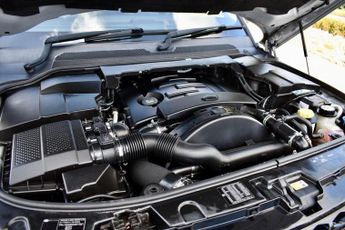 LAND ROVER DISCOVERY 4 3.0 SD V6 Landmark Auto 4WD Euro 6 (s/s) 5dr