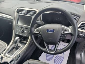 FORD MONDEO 2.0 TDCi Vignale Saloon 4dr Diesel Powershift Euro 6 (s/s) (210 