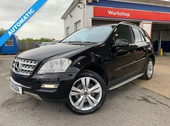 Mercedes M Class 3.0 ML300 CDI V6 BlueEfficiency Sport SUV 5dr Diesel G-Tronic 4W