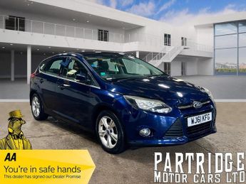 Ford Focus 1.6 Zetec Hatchback 5dr Petrol Manual Euro 5 (125 ps)