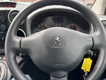 PEUGEOT PARTNER TEPEE 1.2 PureTech Active MPV 5dr Petrol Manual Euro 6 (s/s) (110 ps)