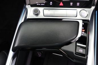 AUDI E-TRON 55 Launch Edition Auto quattro 5dr 95kWh
