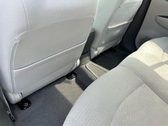 NISSAN LEAF 24kWh Hatchback 5dr Electric Auto (107 bhp)